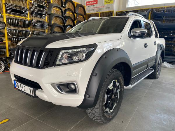 NISSAN NAVARA NP300 D23 ADBLUE 2014 VE ÜZERİ UYUMLU ÇAMURLUK SETİ