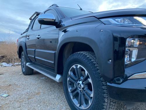 MITSUBISHI L200 2019 - VE ÜZERİ UYUMLU KAPI KORUMA SETİ